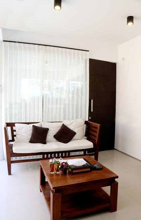 Grace And Milena Guesthouse Kuta Lombok Buitenkant foto