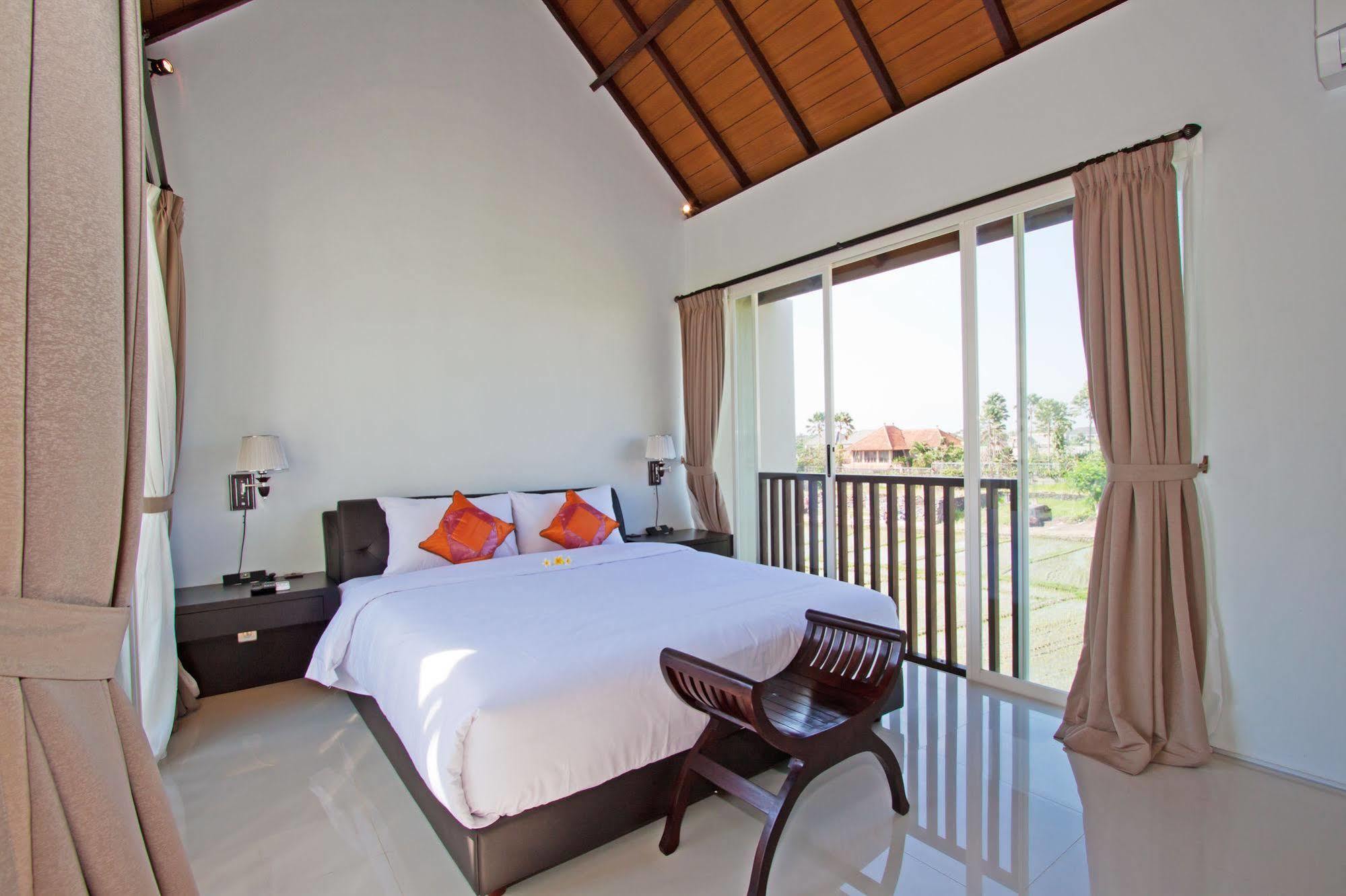 Grace And Milena Guesthouse Kuta Lombok Buitenkant foto