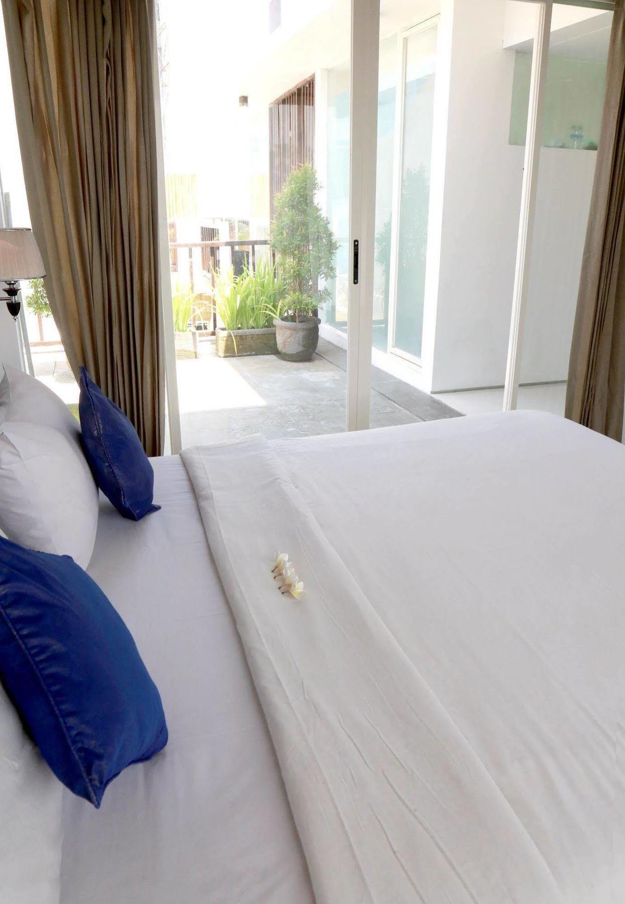 Grace And Milena Guesthouse Kuta Lombok Buitenkant foto