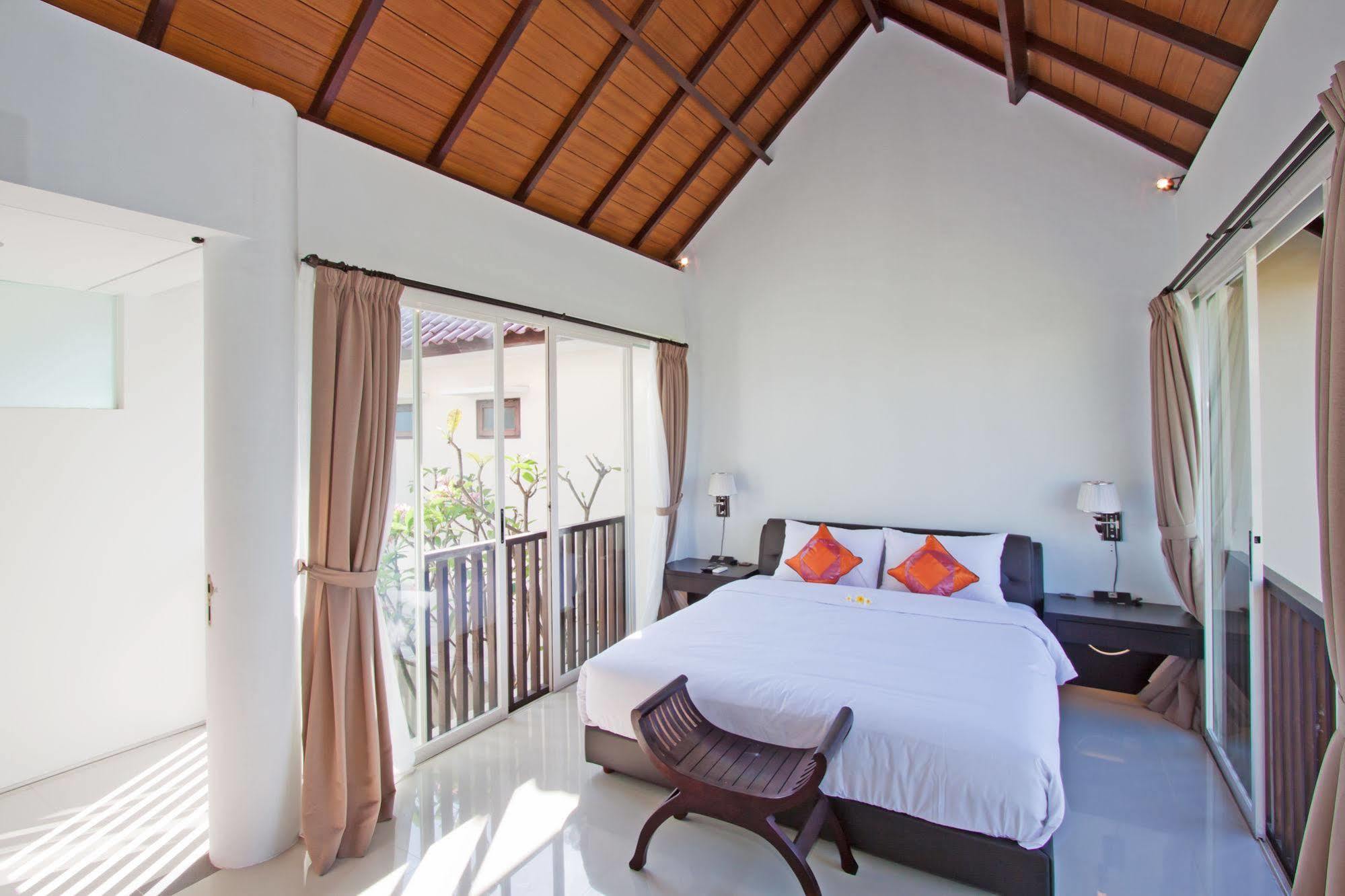 Grace And Milena Guesthouse Kuta Lombok Buitenkant foto
