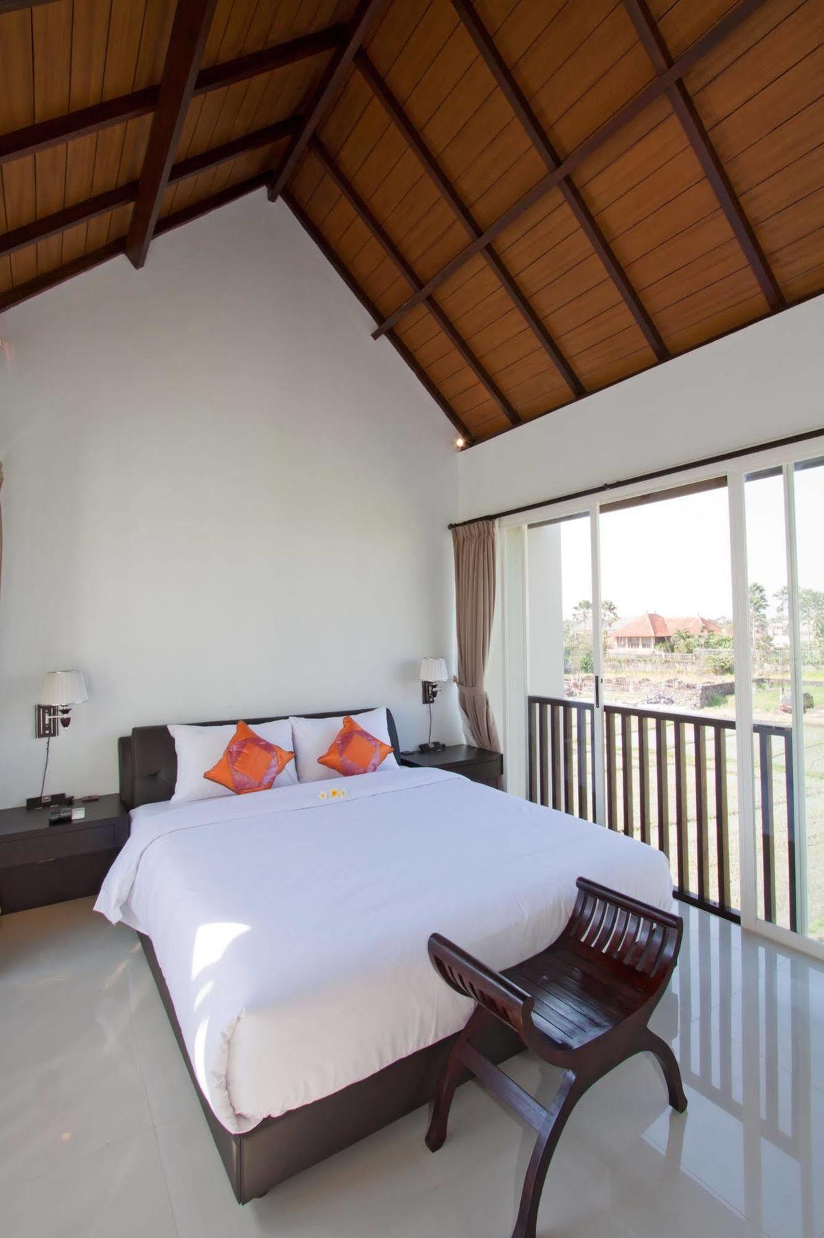 Grace And Milena Guesthouse Kuta Lombok Buitenkant foto
