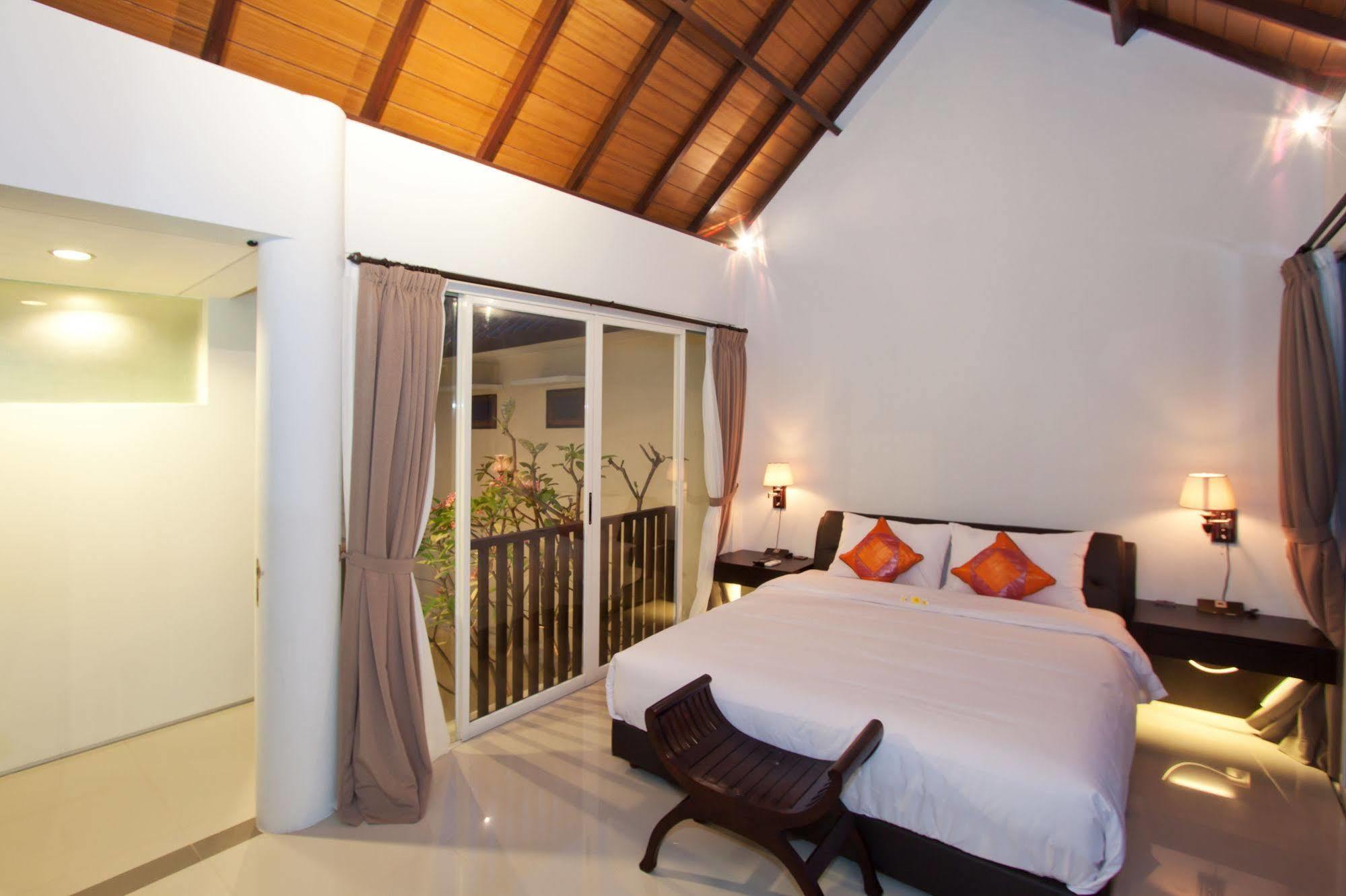Grace And Milena Guesthouse Kuta Lombok Buitenkant foto